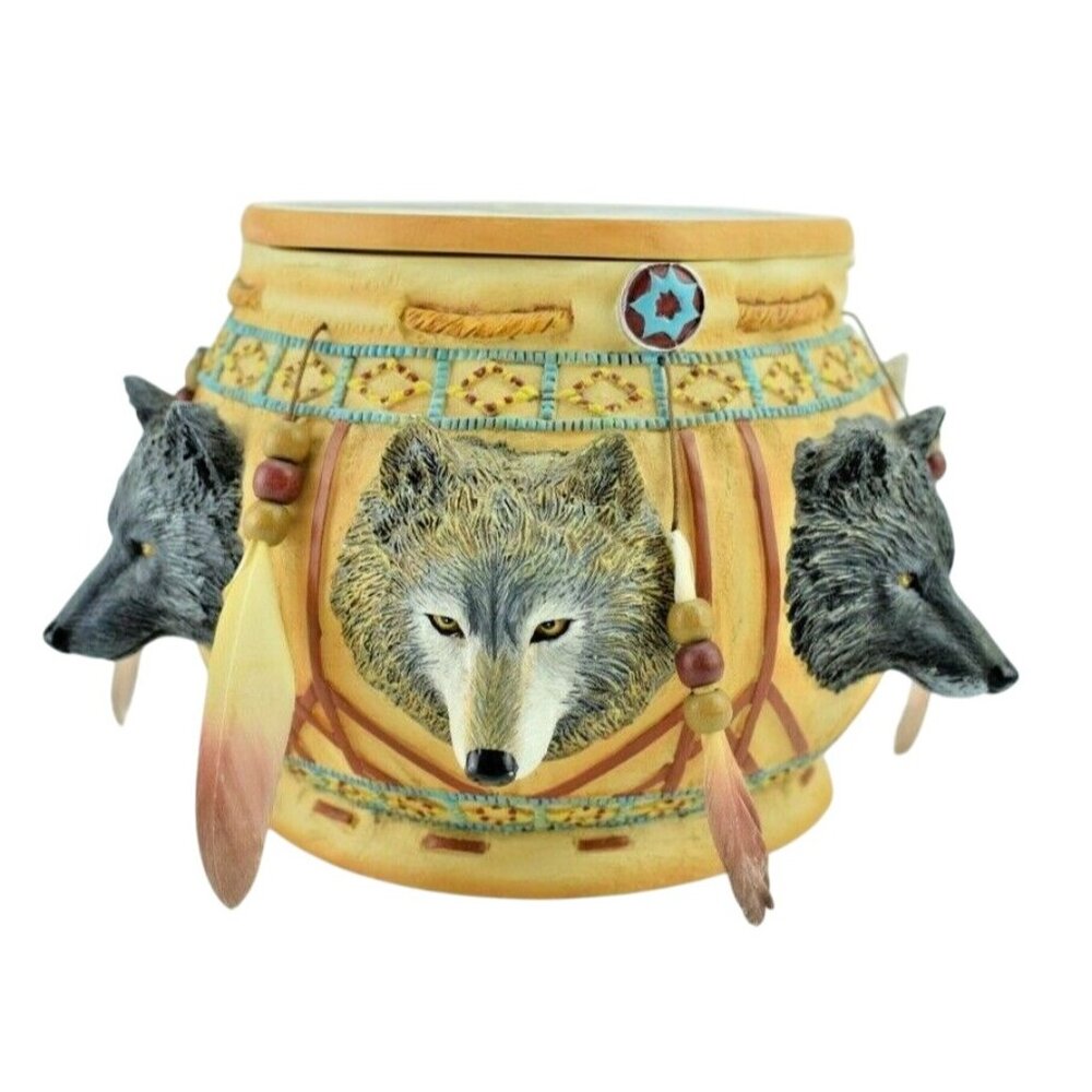 Bradford Exchange Spirit of the Wolf Sacred Keepsake Box (2005) - Picture 4 of 7